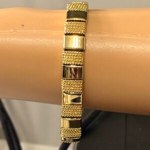 Gold-Tone Bracelet 7 “
